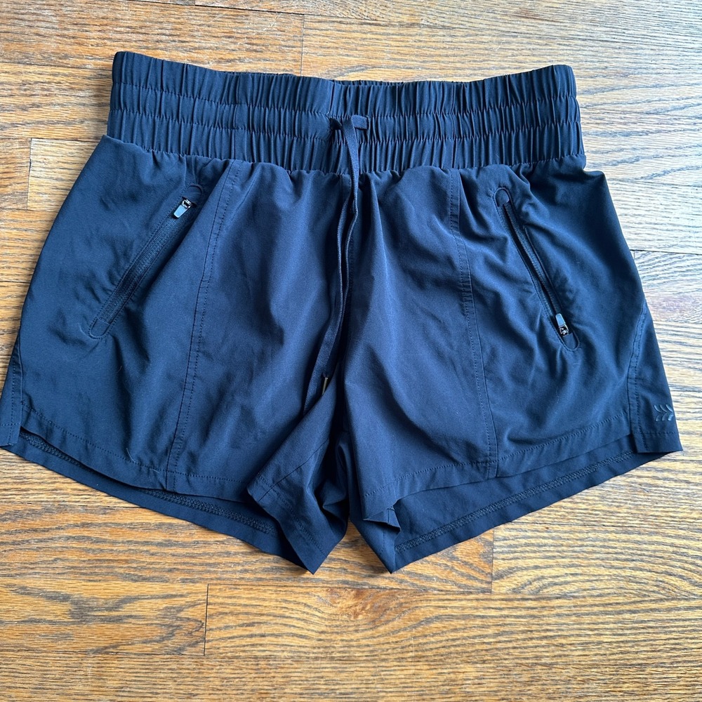 All in Motion Womens Black Smocked Waist Athletic Shorts Small Zipper Pockets